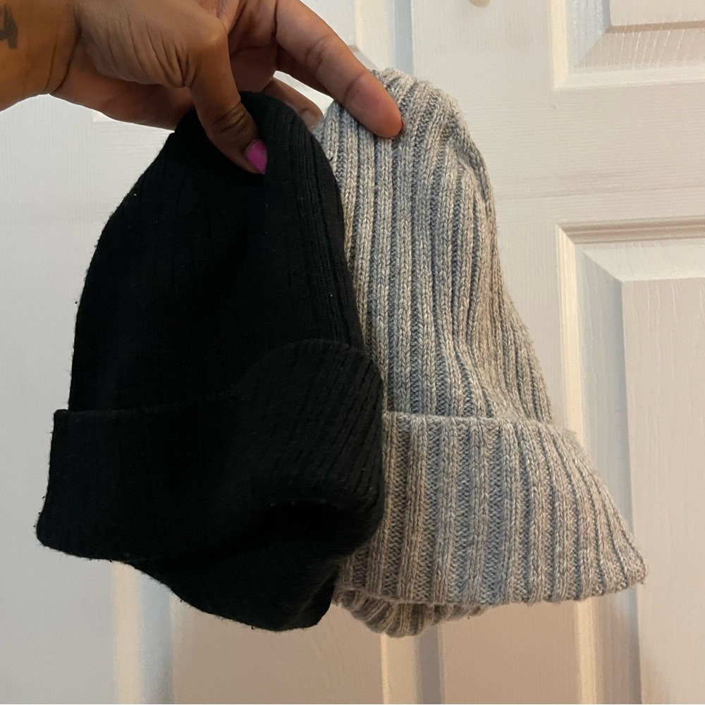 Ribbed Knit Beanie Bundle - Black & Light Gray